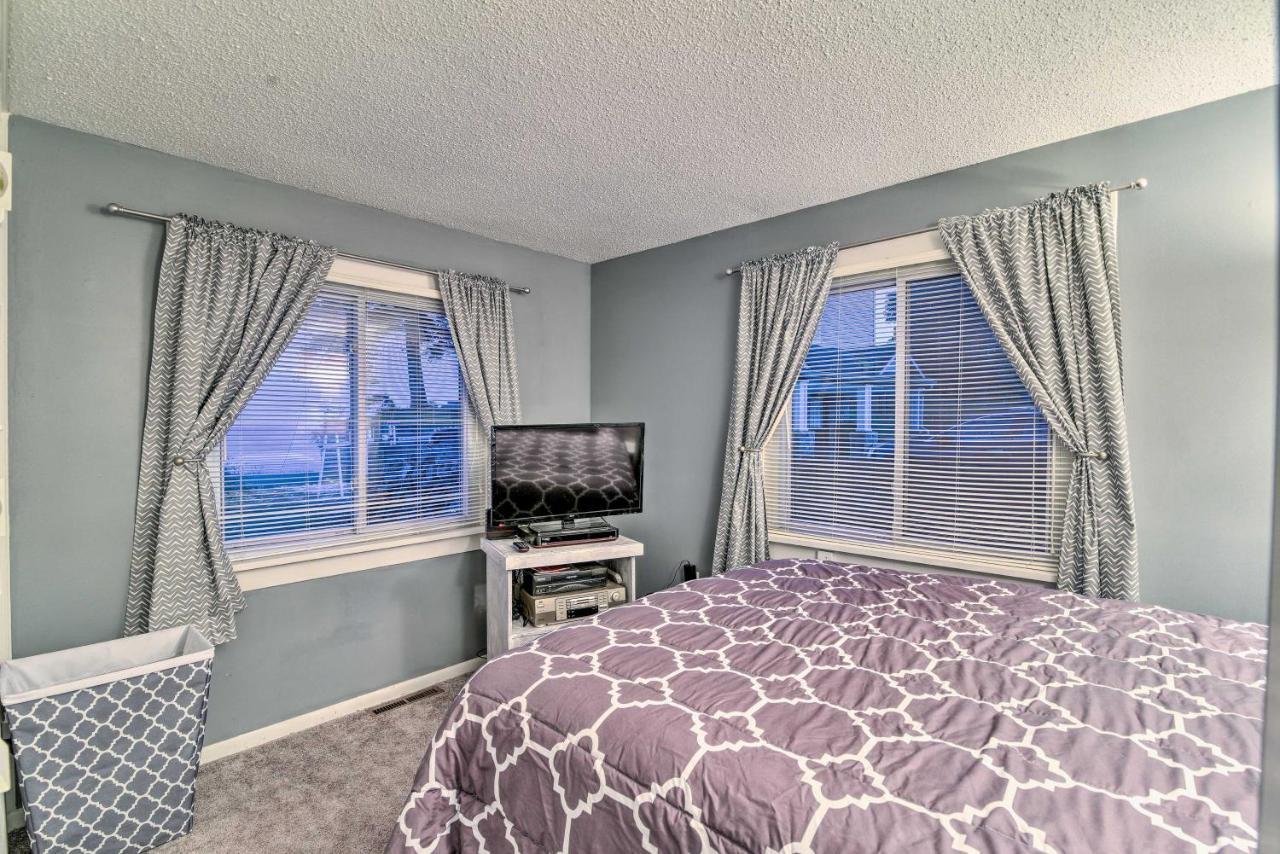 East Tawas Cabin With Lake Huron Access And Views Екстер'єр фото