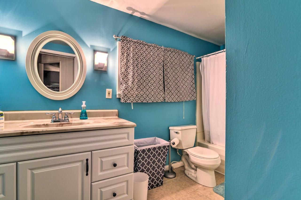 East Tawas Cabin With Lake Huron Access And Views Екстер'єр фото
